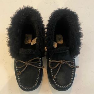 Ugg Alena Slipper, size 7